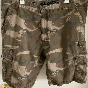 Men’s camp cargo shorts